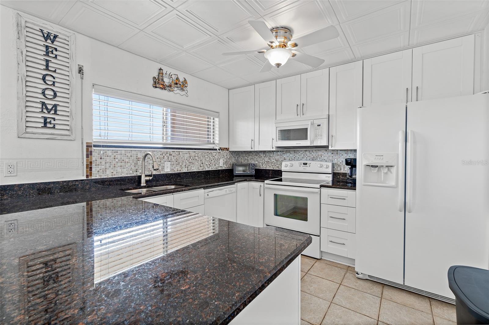 Image 3 of 45 For 3150 Atlantic Avenue 2-660