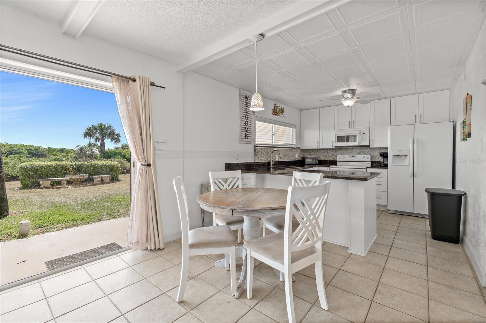 Image 4 of 45 For 3150 Atlantic Avenue 2-660