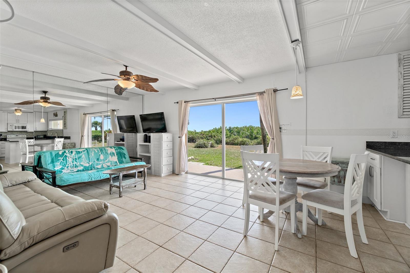 Image 5 of 45 For 3150 Atlantic Avenue 2-660