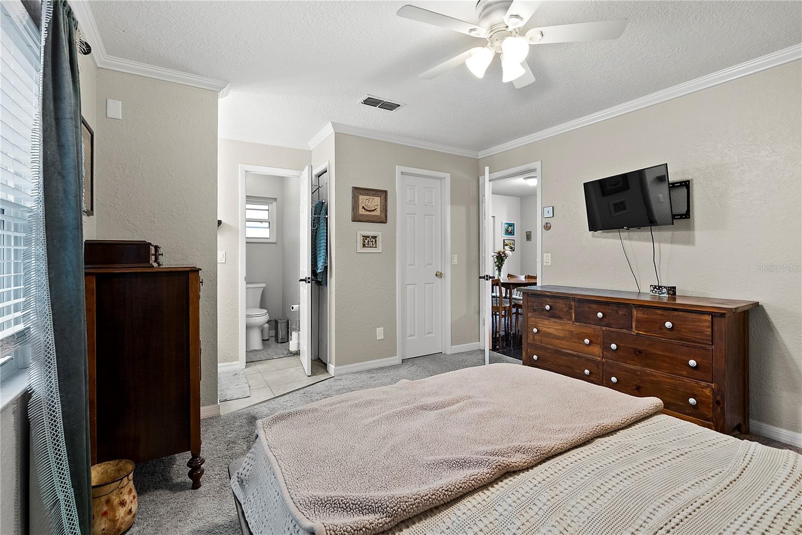 Image 12 of 32 For 614 Grovewood Avenue