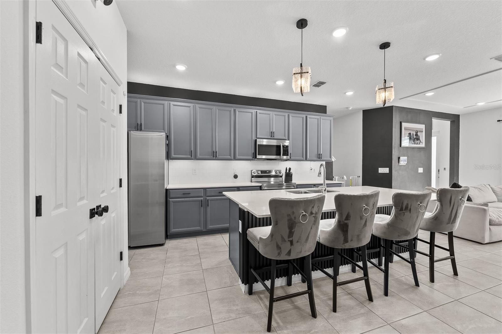 Image 12 of 45 For 6982 Twilight Bay Drive