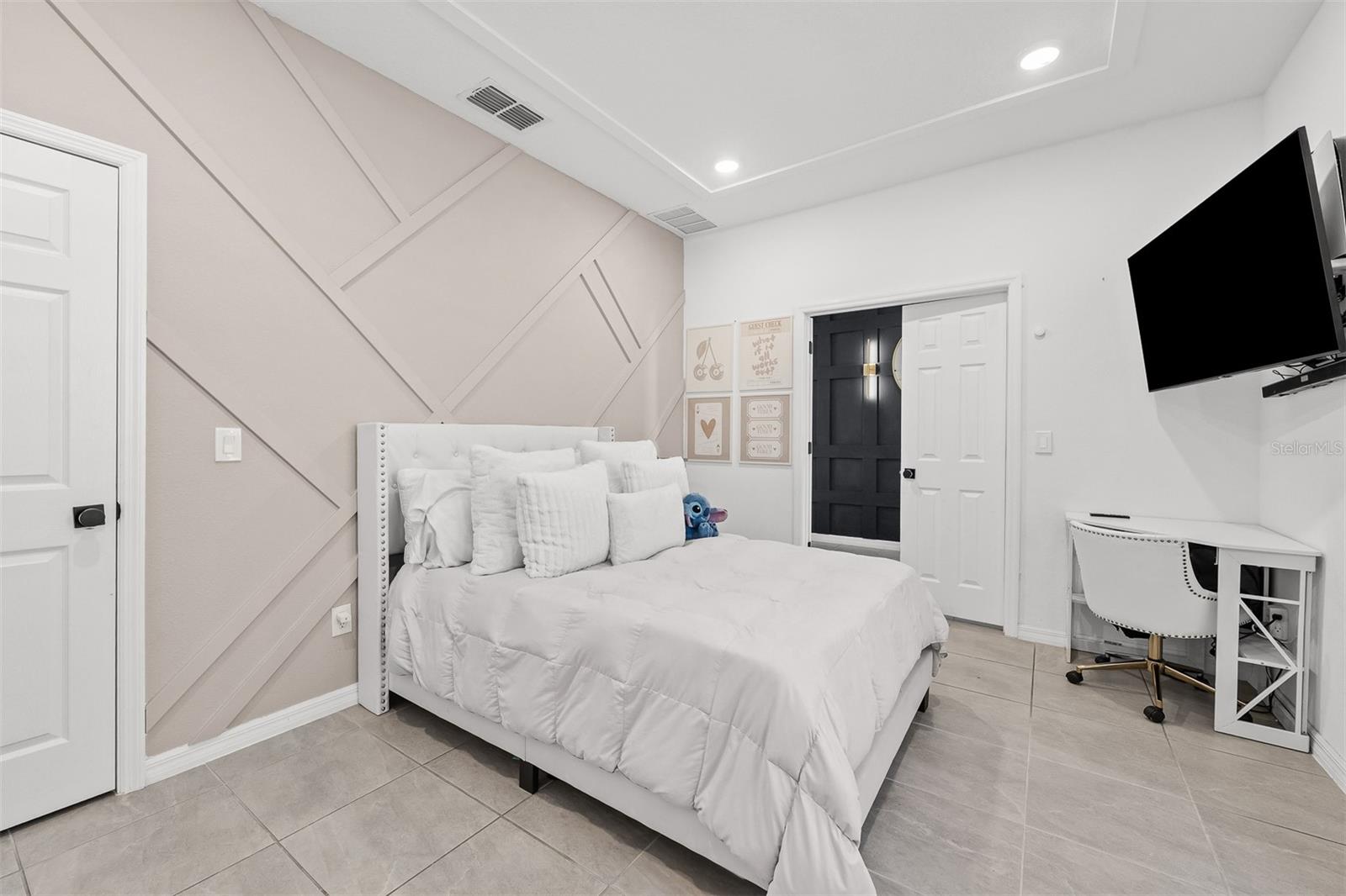 Image 21 of 45 For 6982 Twilight Bay Drive