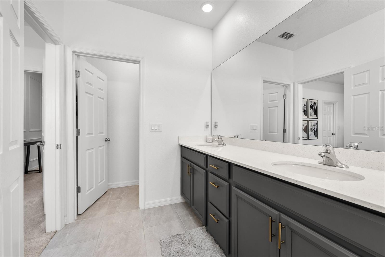 Image 27 of 45 For 6982 Twilight Bay Drive