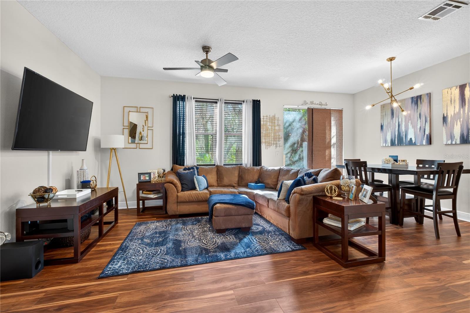 Image 25 of 35 For 539 Lake Eagle Lane