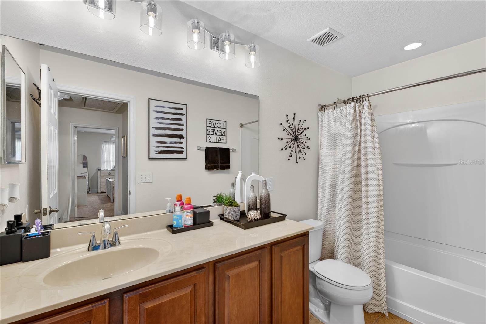 Image 32 of 35 For 539 Lake Eagle Lane