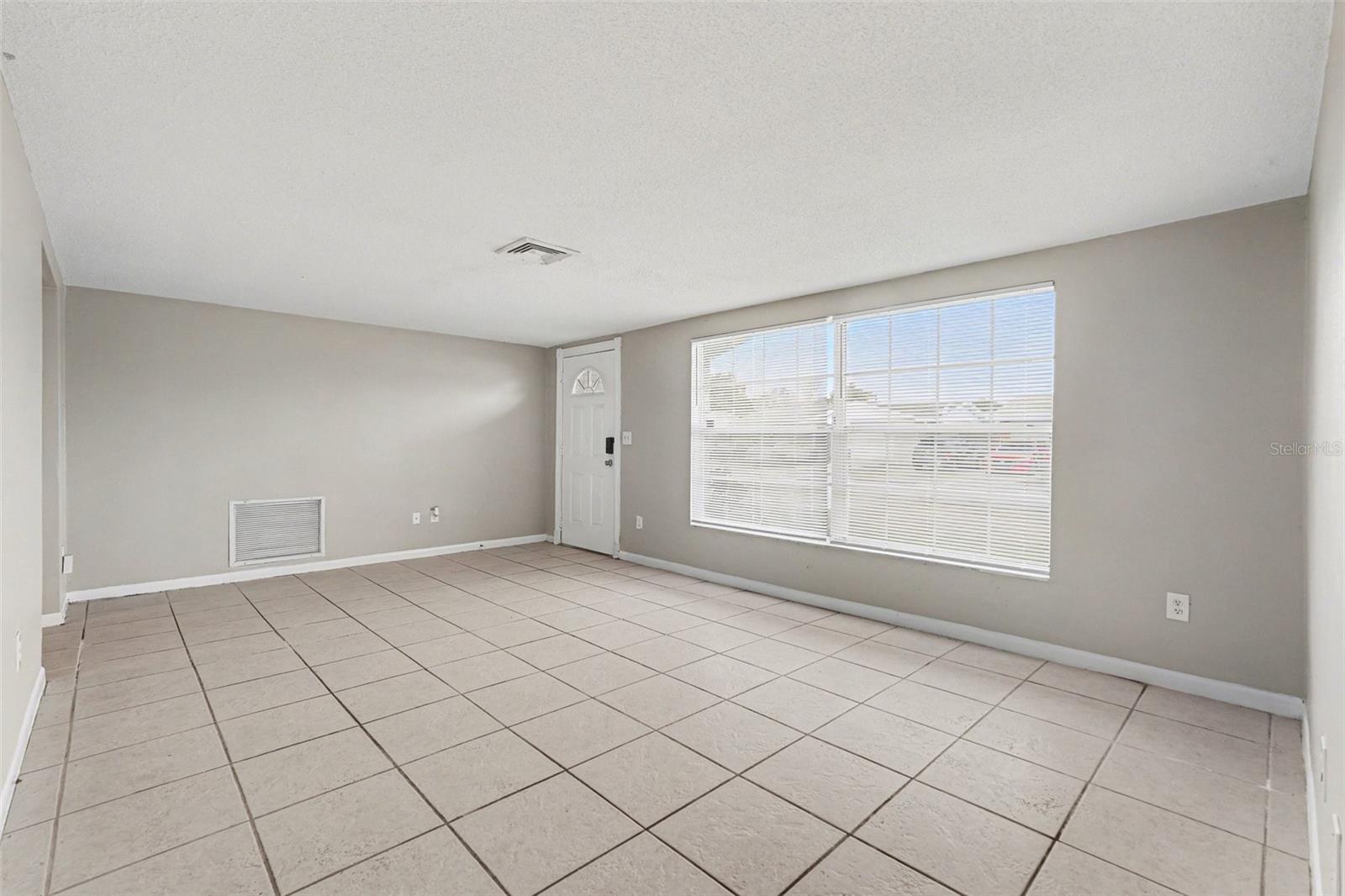 Image 4 of 18 For 7224 Ingleside Drive