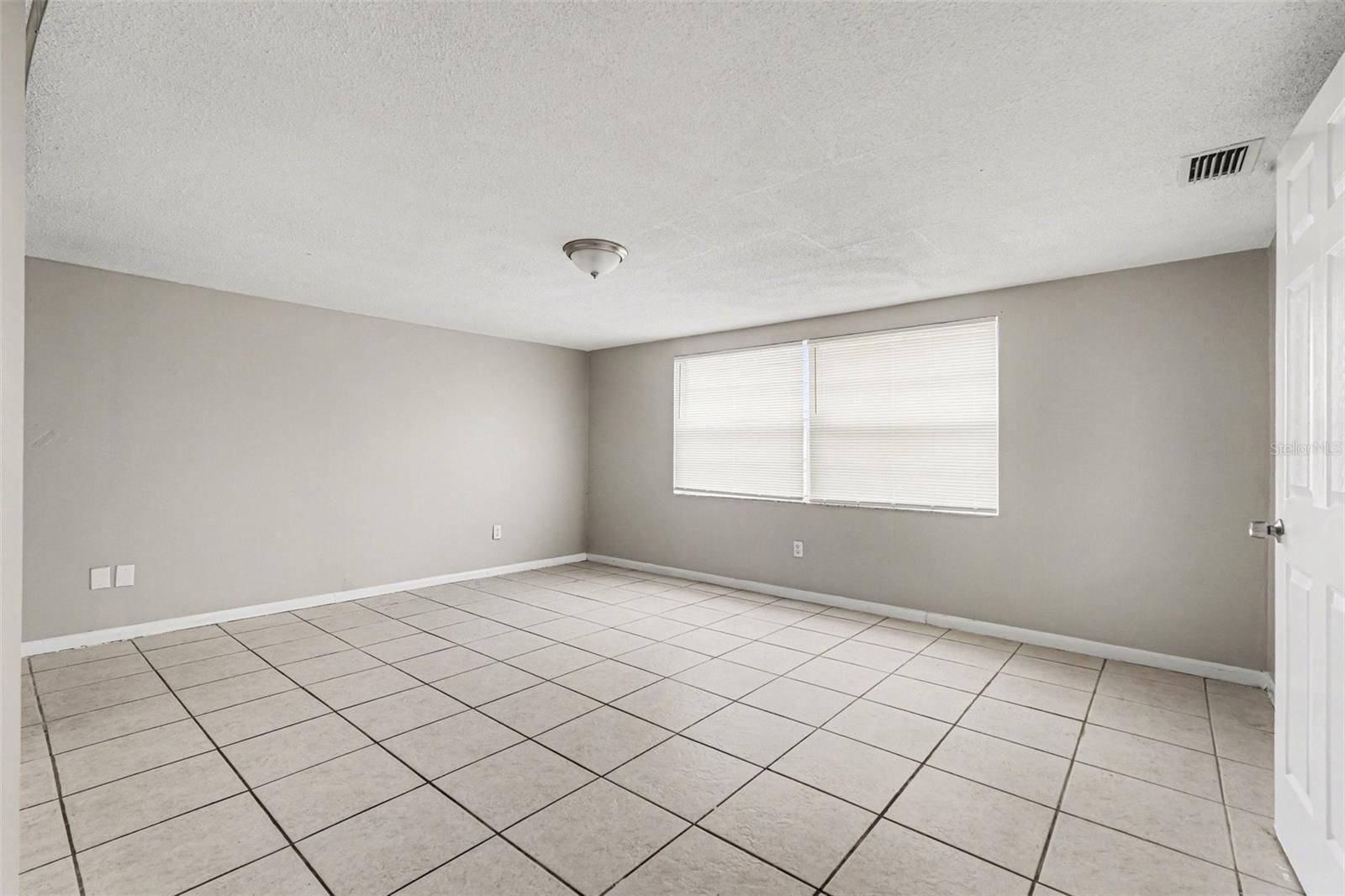 Image 9 of 18 For 7224 Ingleside Drive