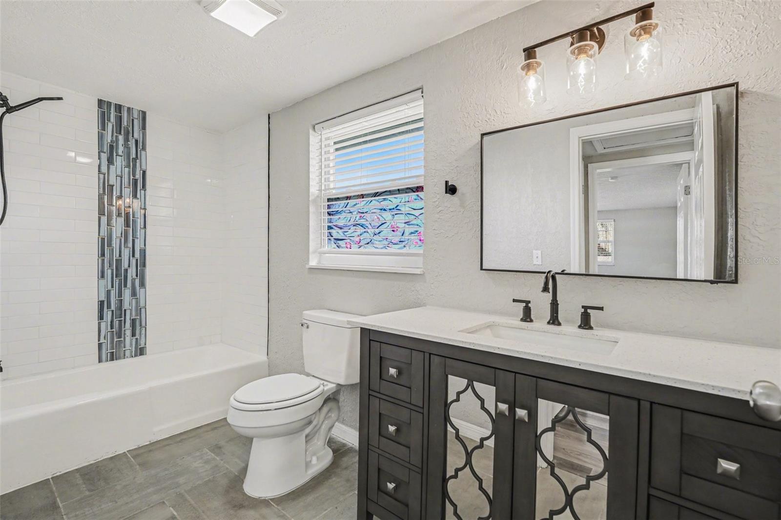 Image 13 of 16 For 11241 Yewtree Avenue