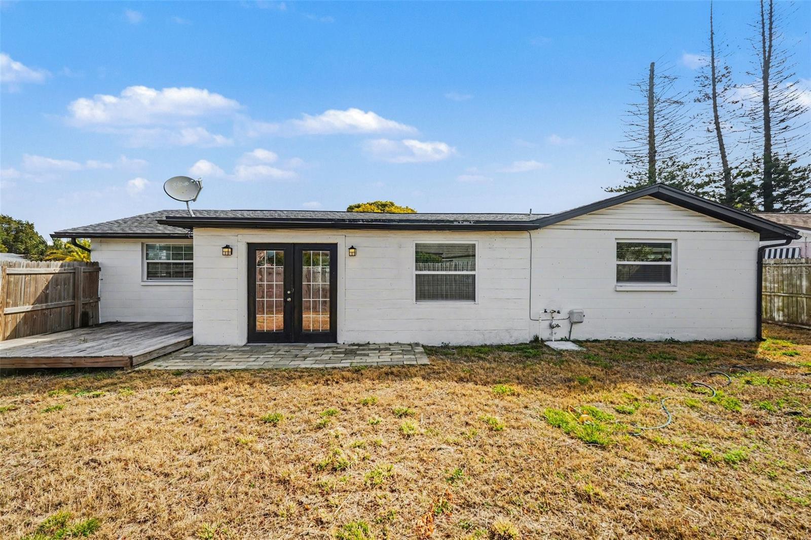 Image 16 of 16 For 11241 Yewtree Avenue