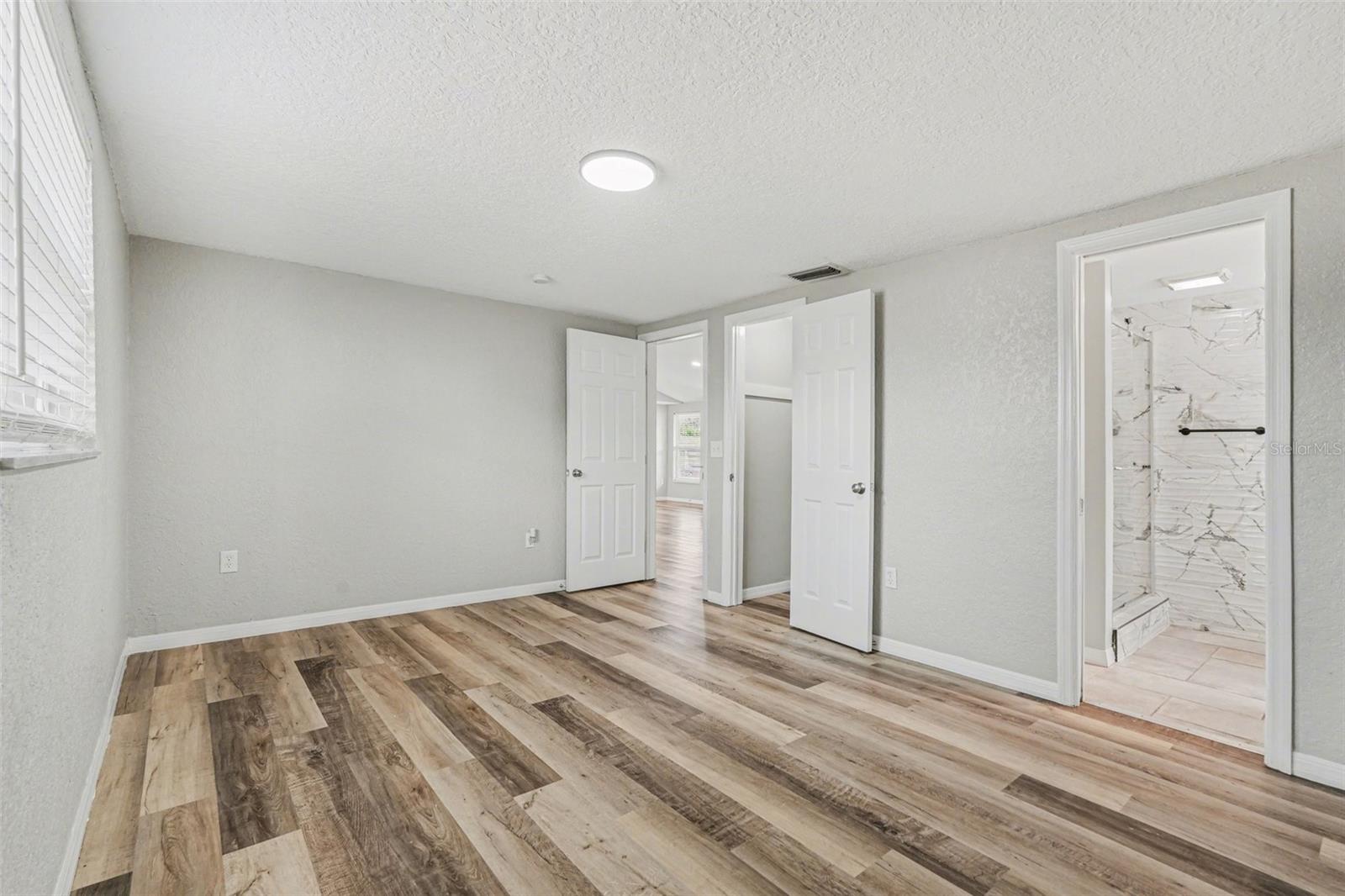 Image 9 of 16 For 11241 Yewtree Avenue