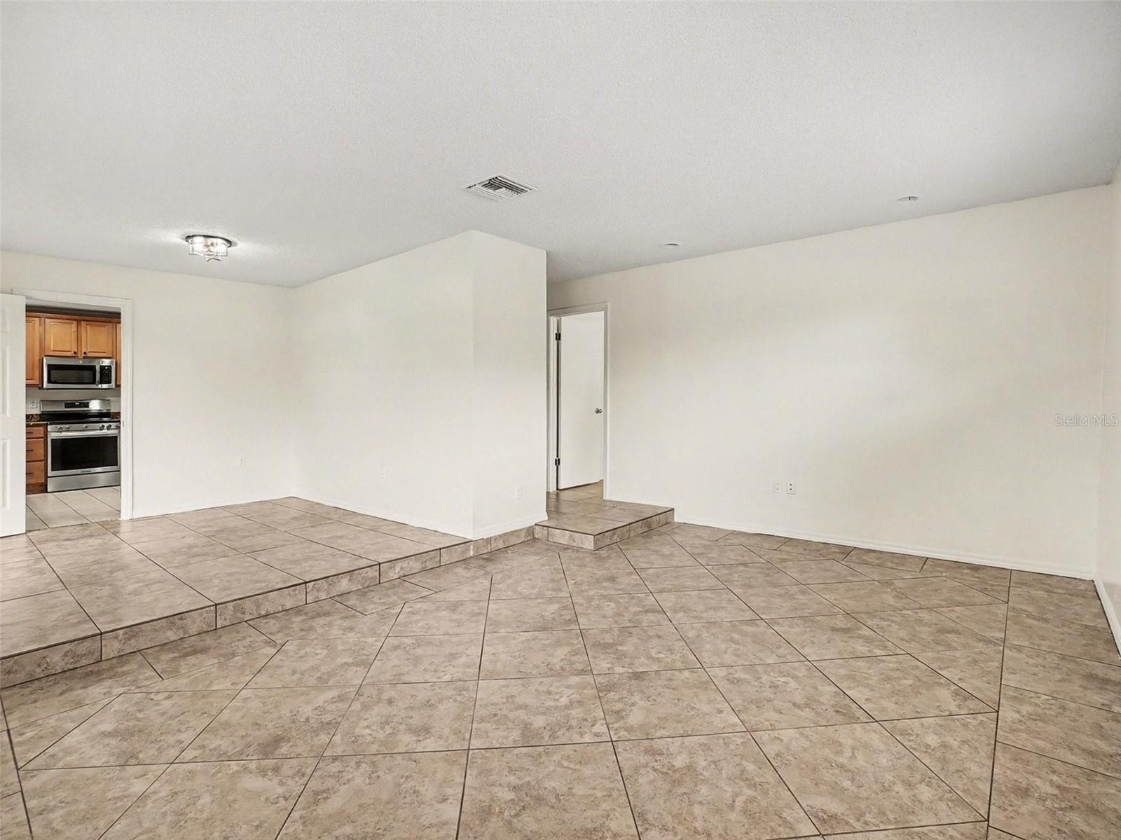 Image 5 of 23 For 6135 Hardrock Circle