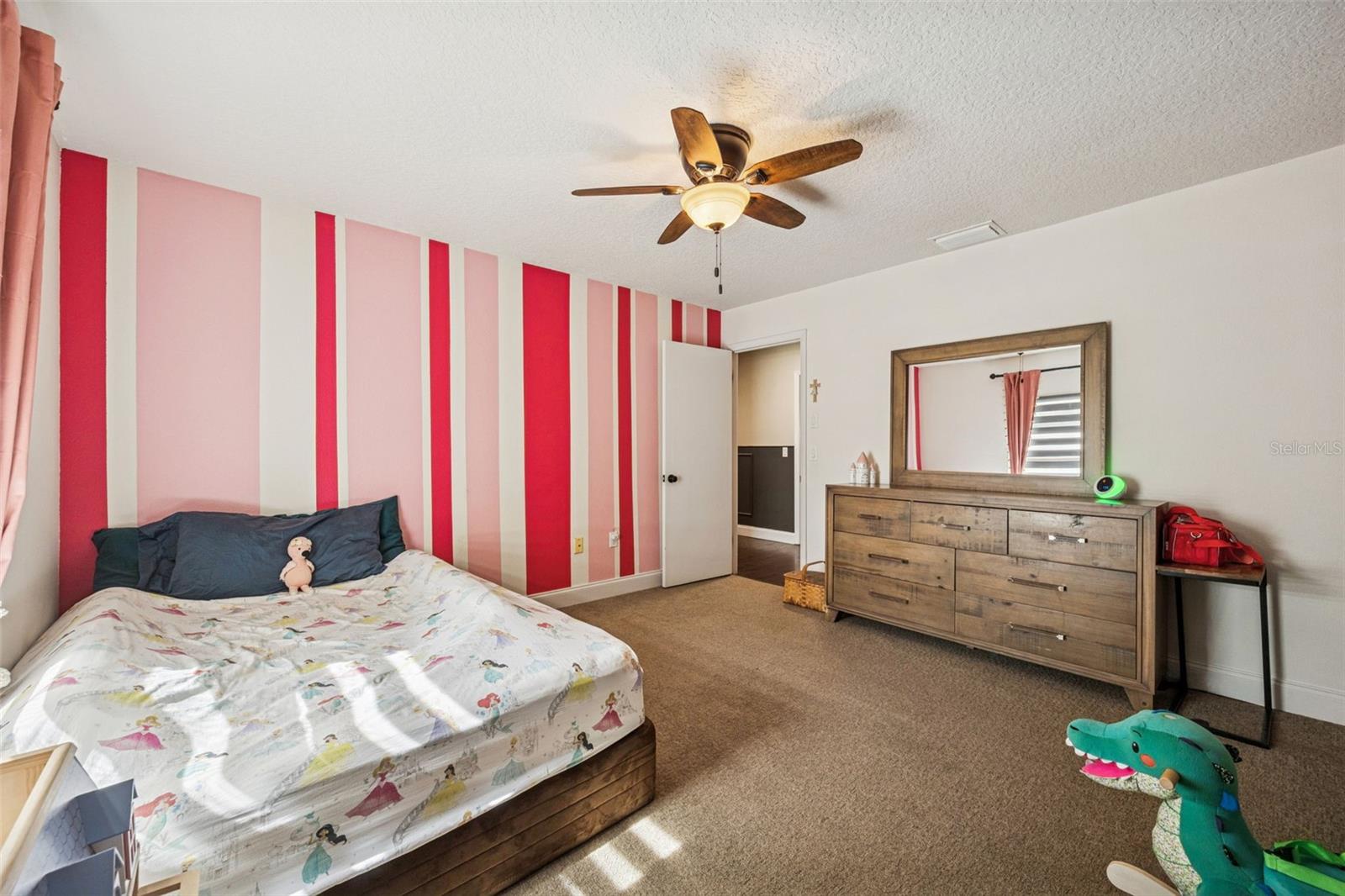 Image 19 of 32 For 8937 Easterling Drive