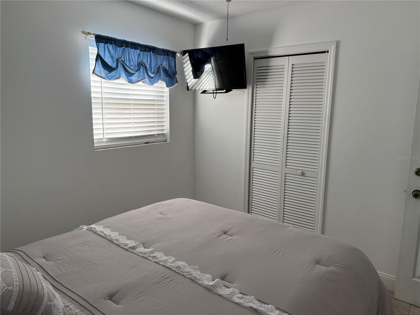 Image 15 of 37 For 3601 Saxon Drive