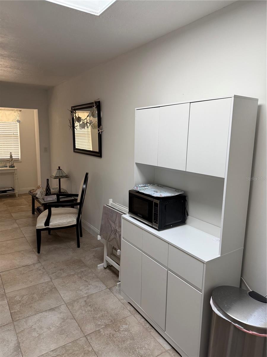 Image 17 of 37 For 3601 Saxon Drive