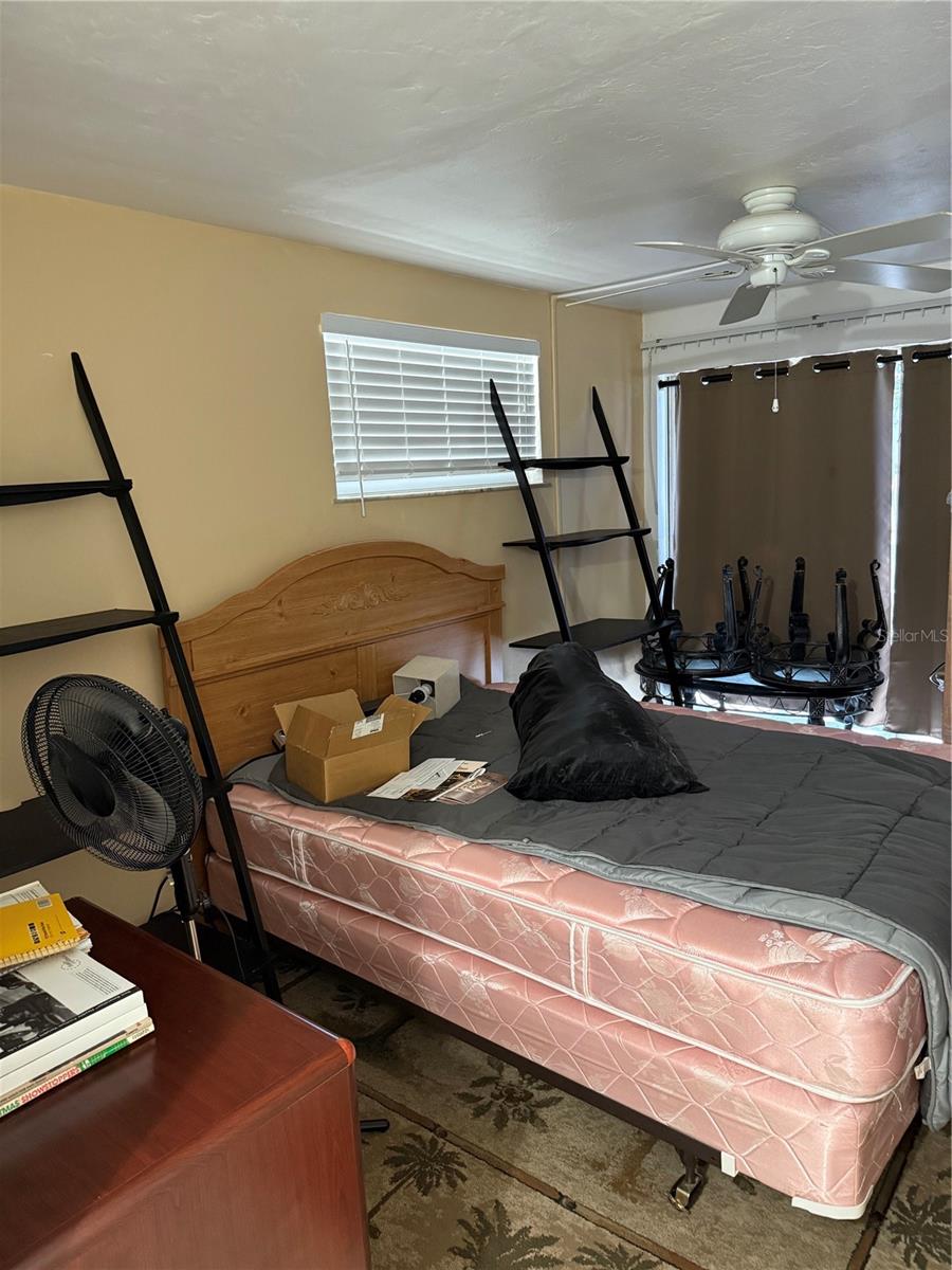 Image 20 of 37 For 3601 Saxon Drive