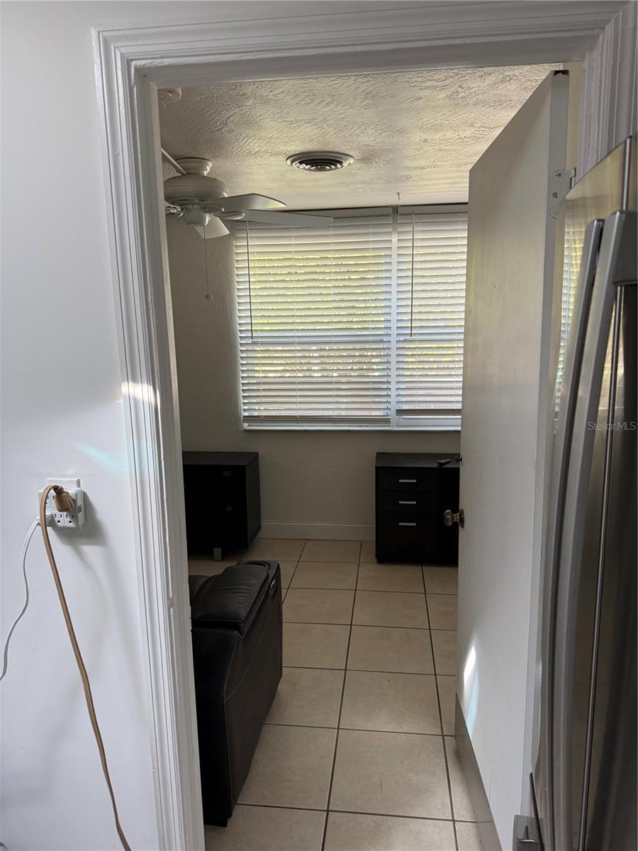 Image 21 of 37 For 3601 Saxon Drive