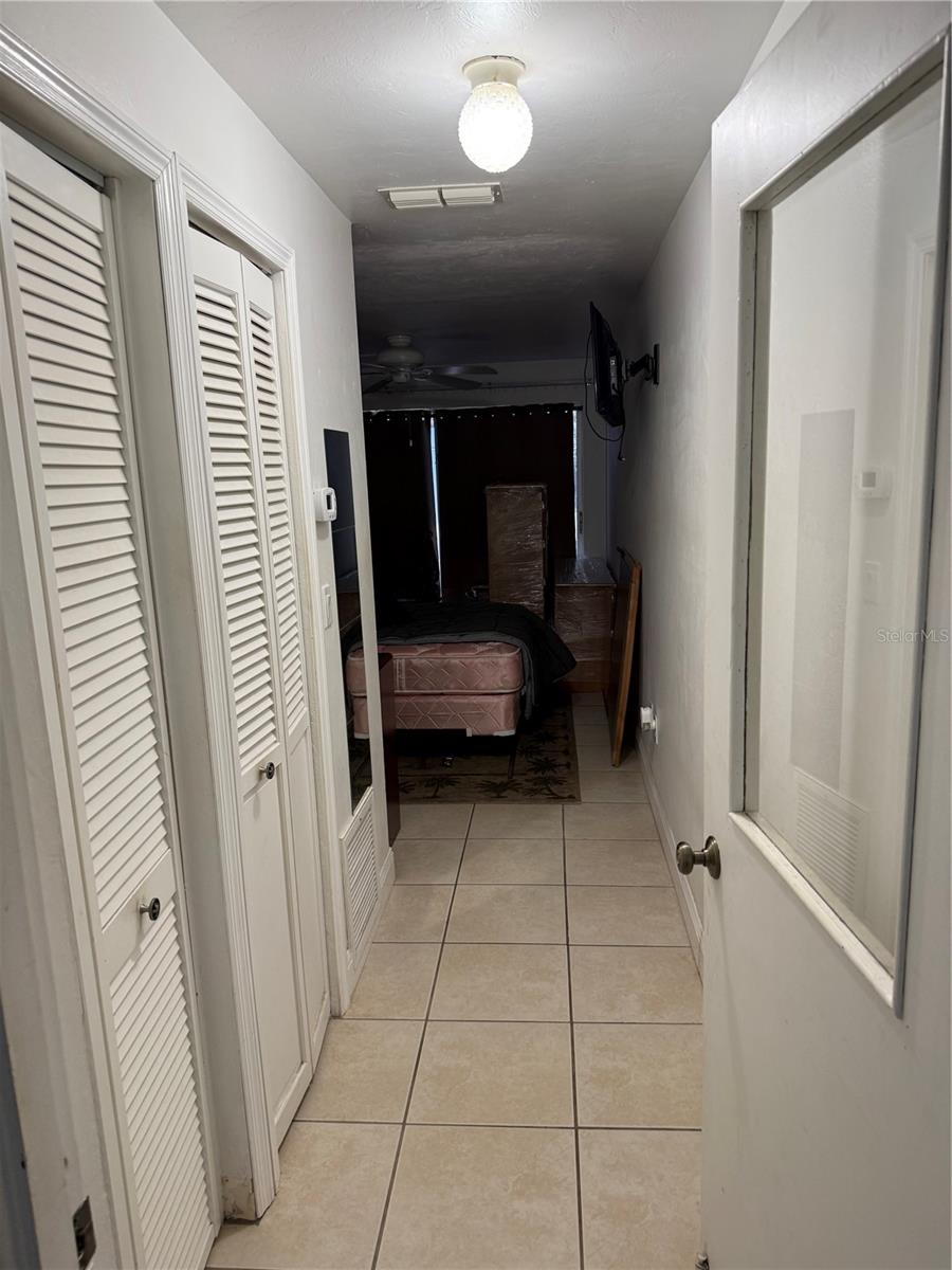 Image 28 of 37 For 3601 Saxon Drive