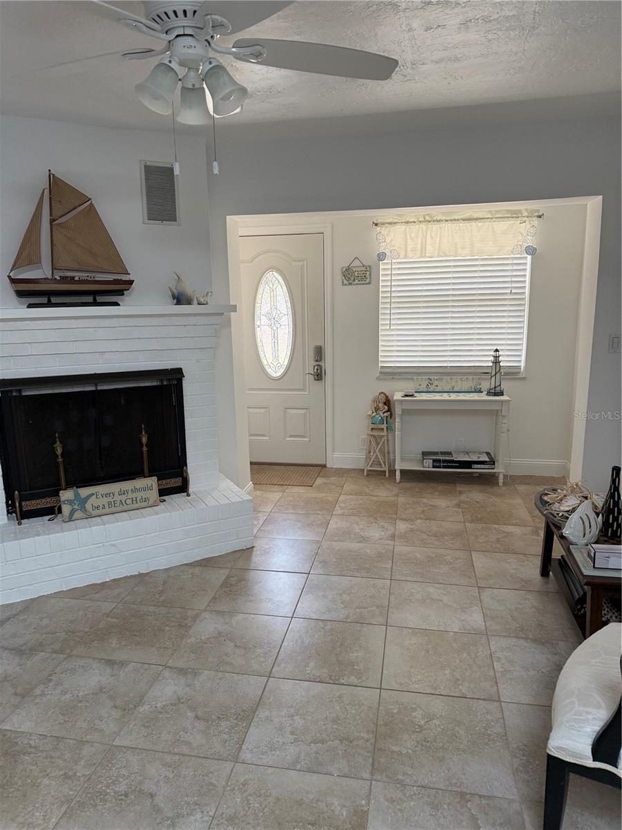 Image 32 of 37 For 3601 Saxon Drive