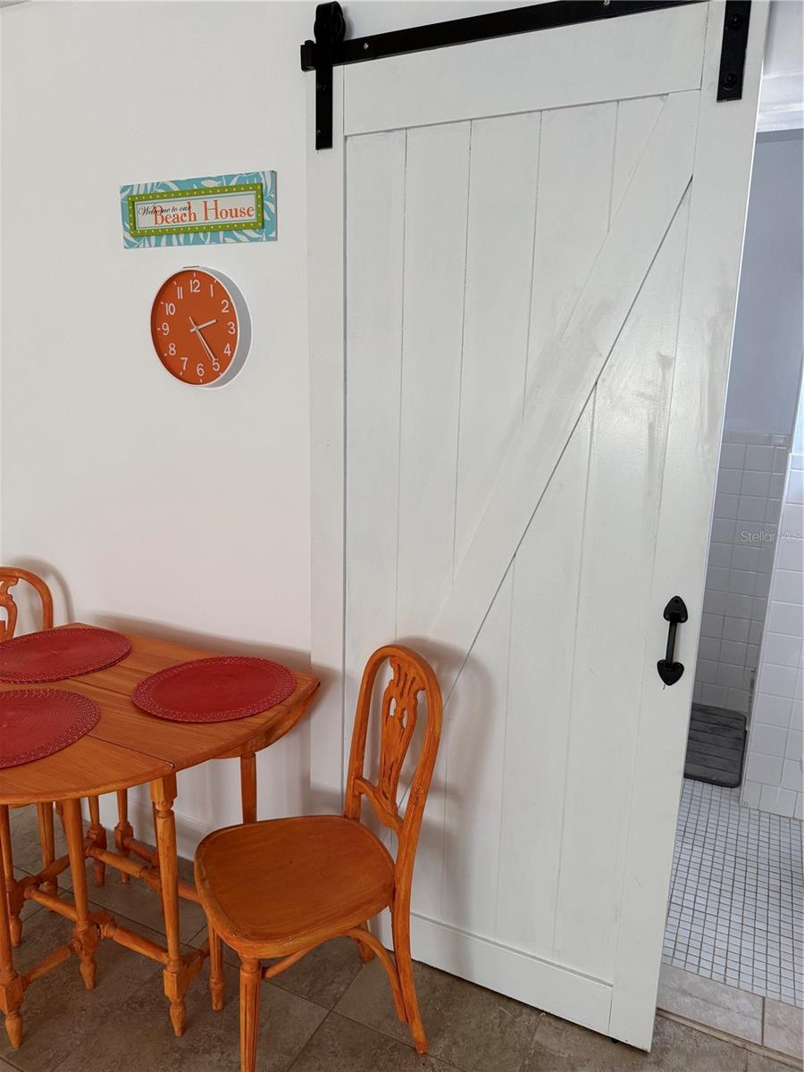 Image 9 of 37 For 3601 Saxon Drive