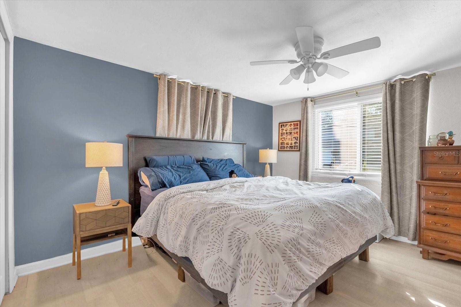 Image 12 of 31 For 1719 Crocker Avenue