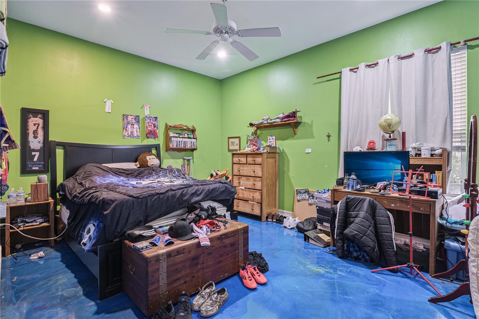 Image 16 of 24 For 5803 Spring Lake Drive