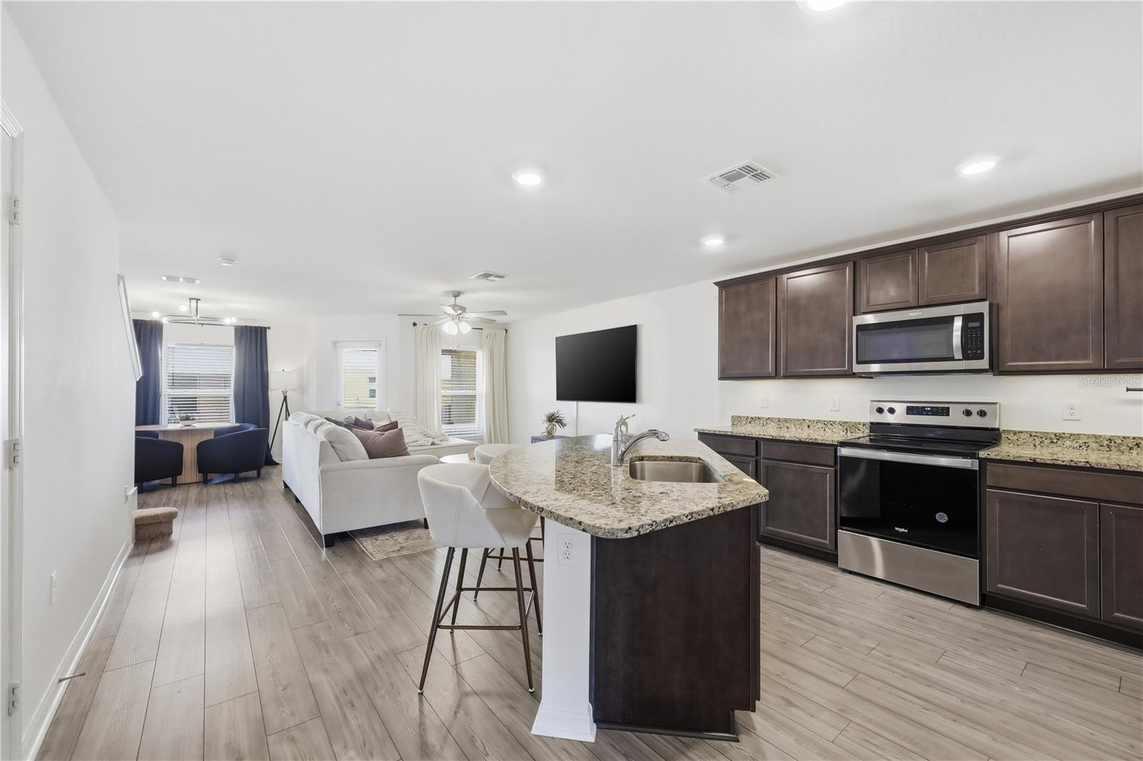 Image 10 of 47 For 1675 Wynford Circle