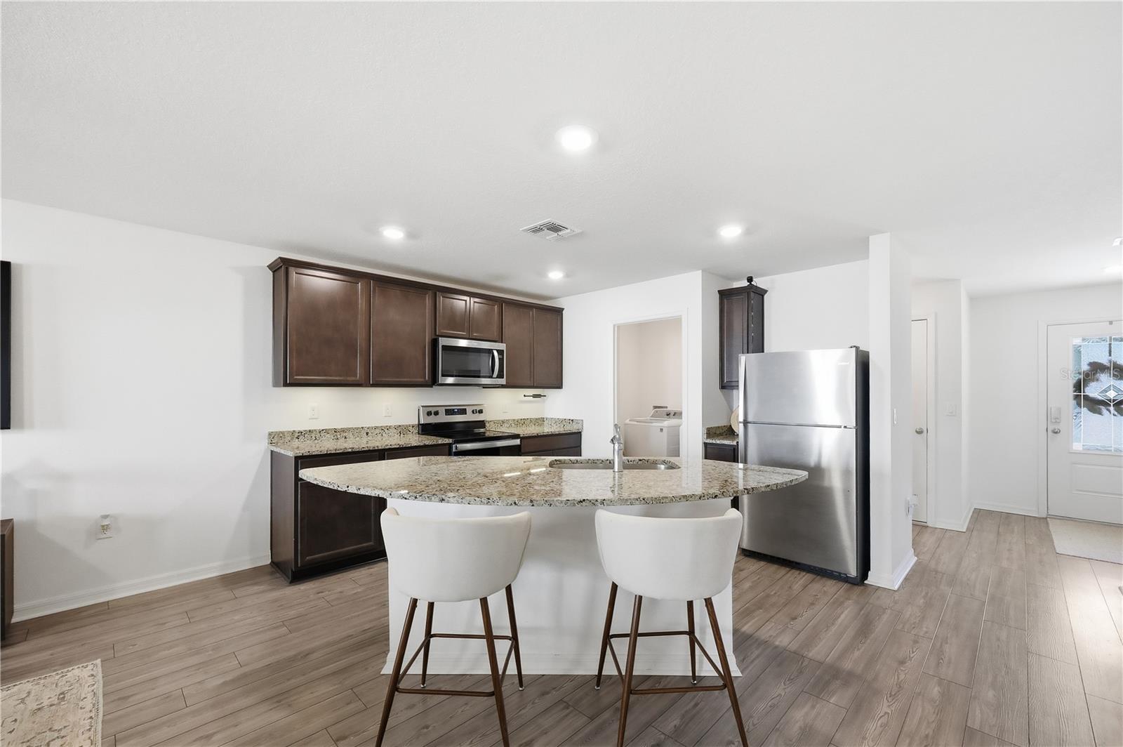 Image 11 of 47 For 1675 Wynford Circle