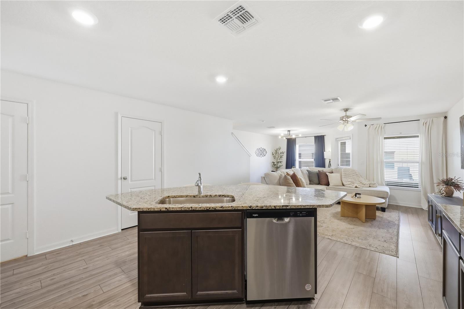 Image 13 of 47 For 1675 Wynford Circle