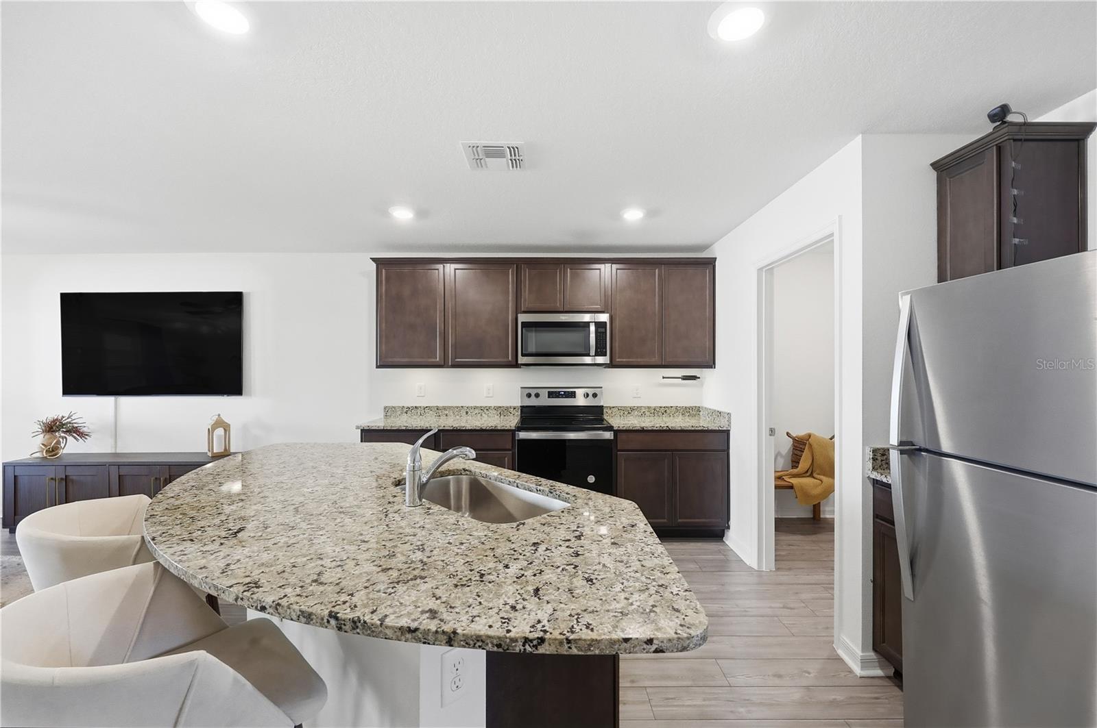 Image 15 of 47 For 1675 Wynford Circle