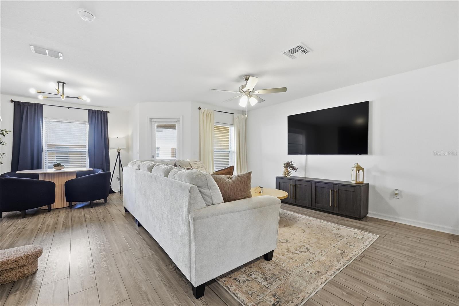 Image 16 of 47 For 1675 Wynford Circle