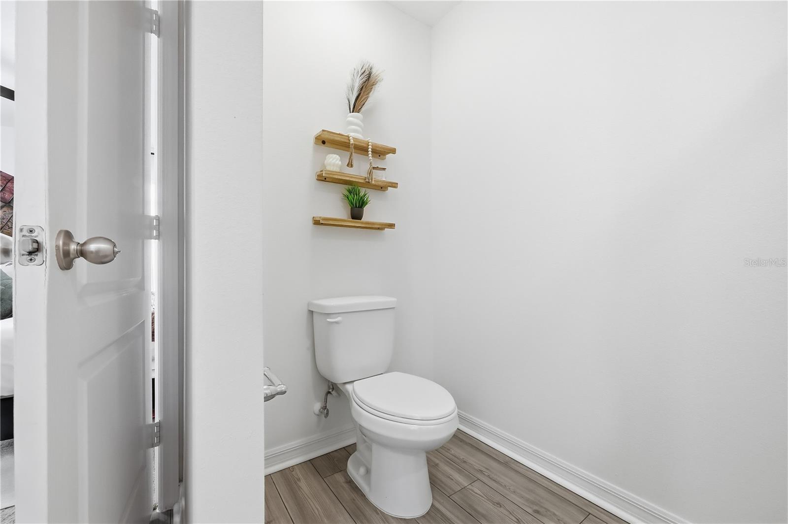 Image 33 of 47 For 1675 Wynford Circle