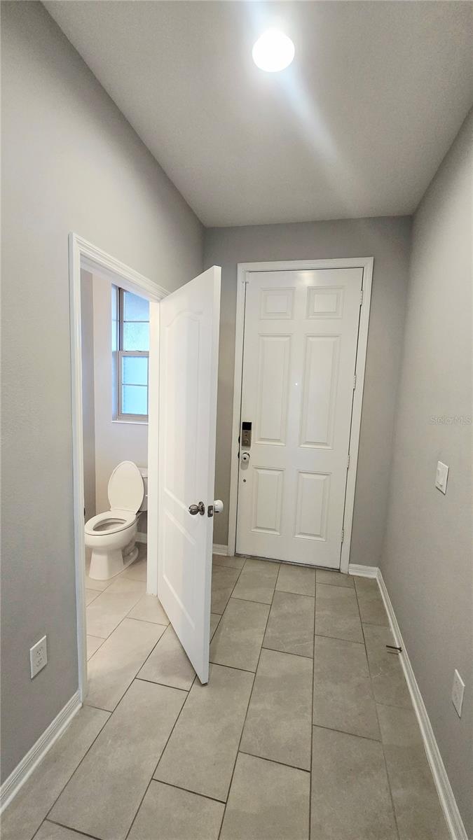 Image 11 of 94 For 11992 Sands Cove