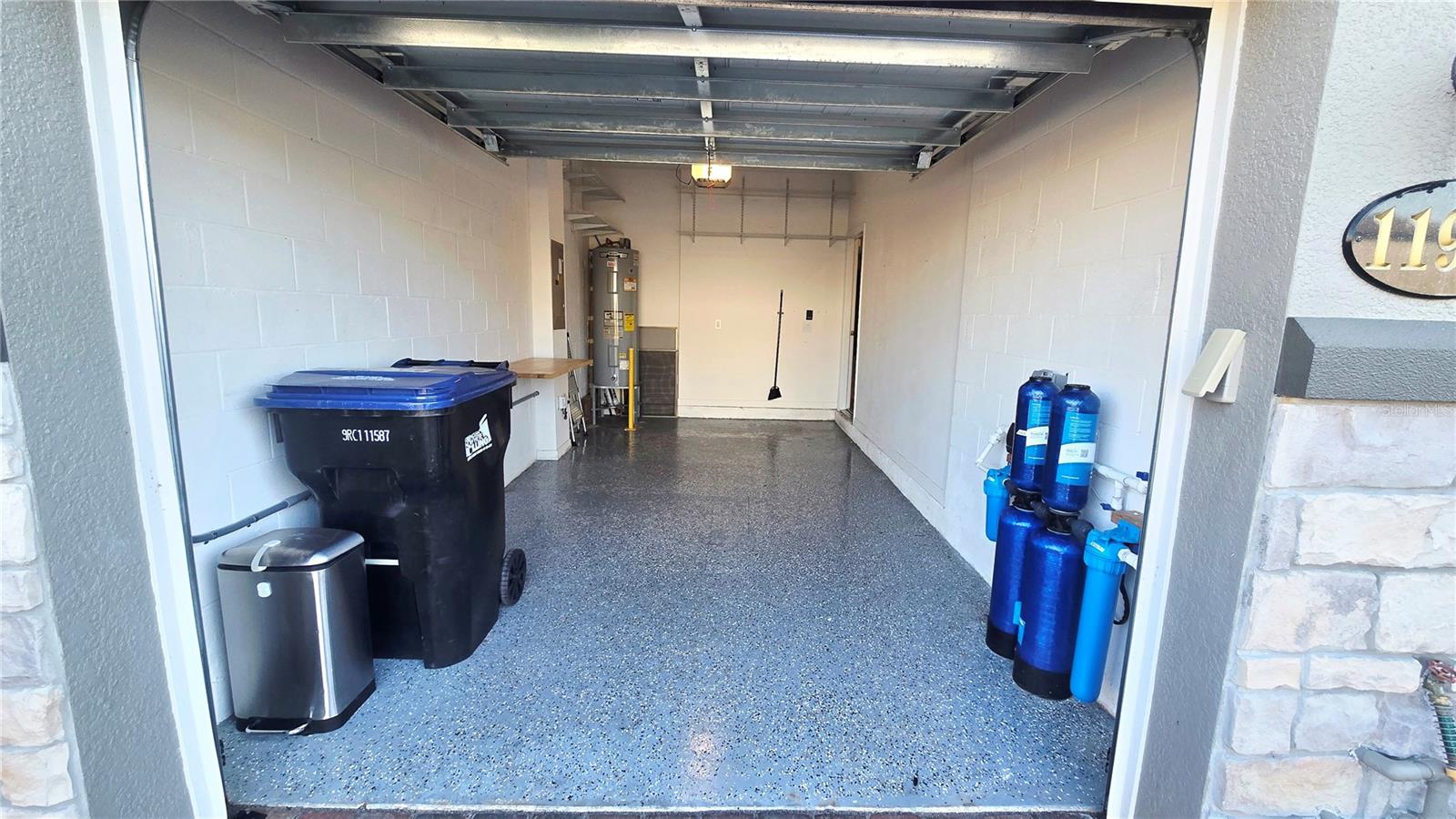 Image 15 of 94 For 11992 Sands Cove