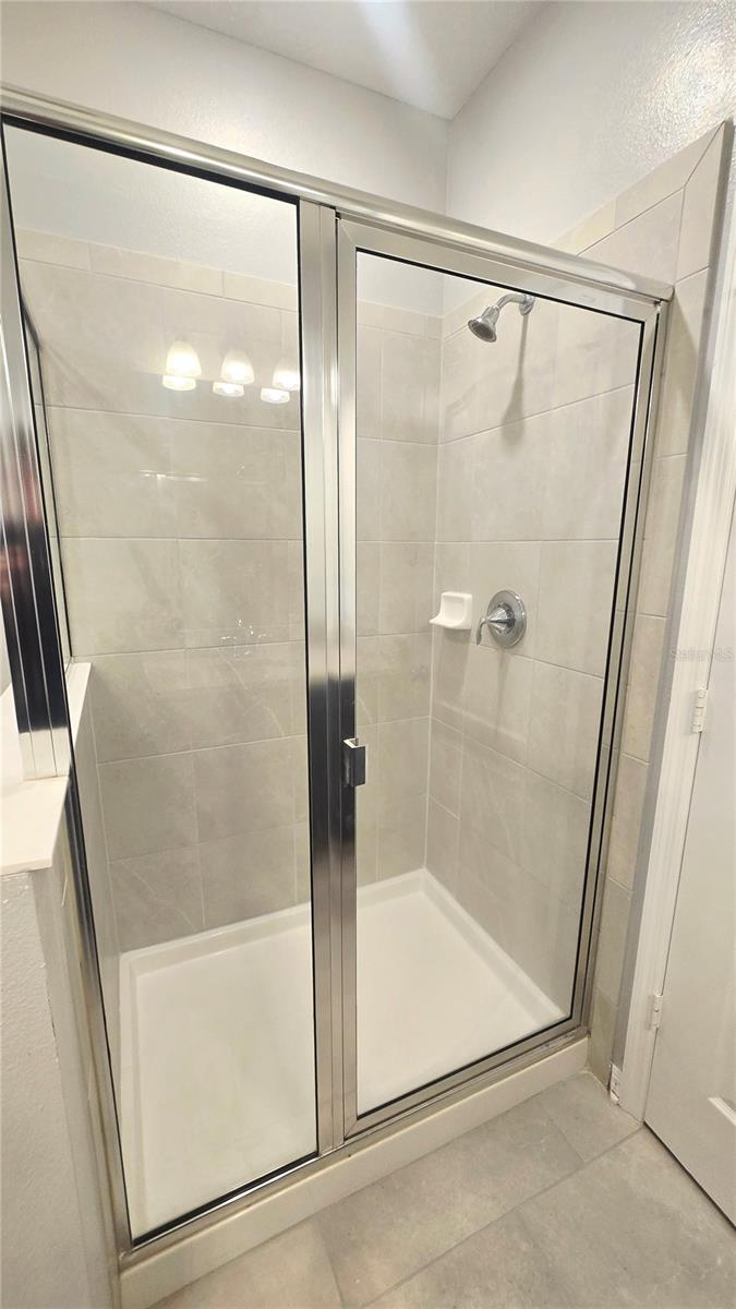 Image 50 of 94 For 11992 Sands Cove