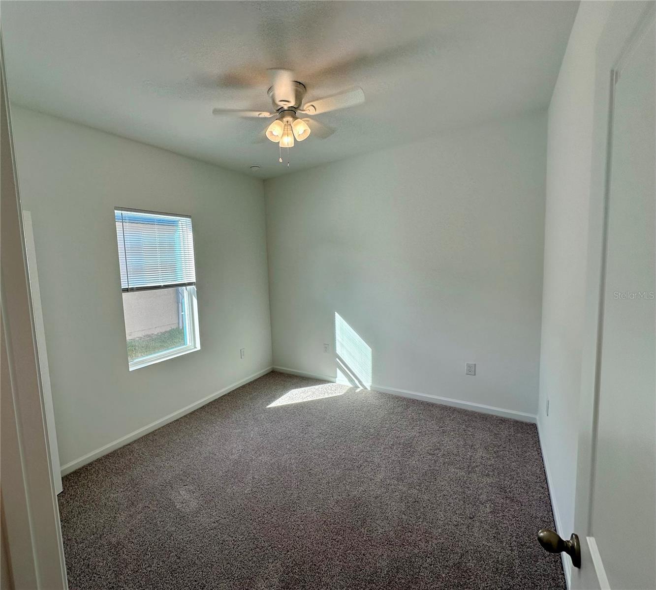 Image 21 of 50 For 487 Hennepin Loop