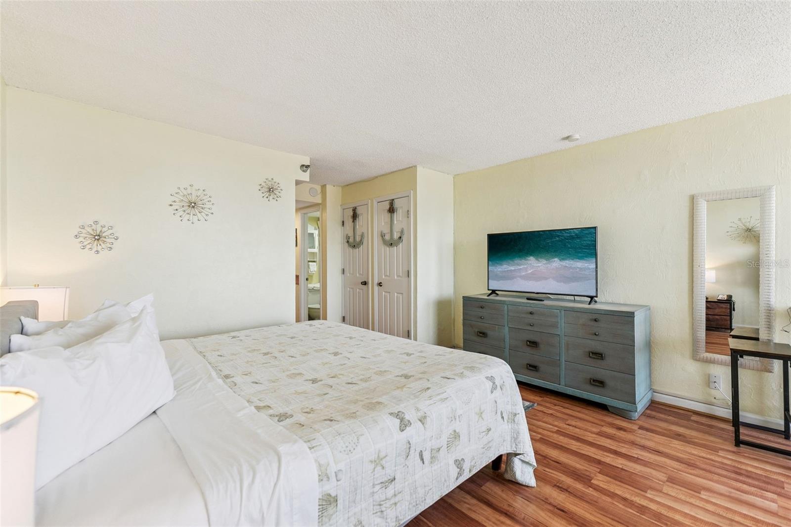 Image 10 of 25 For 313 Atlantic Avenue 2090