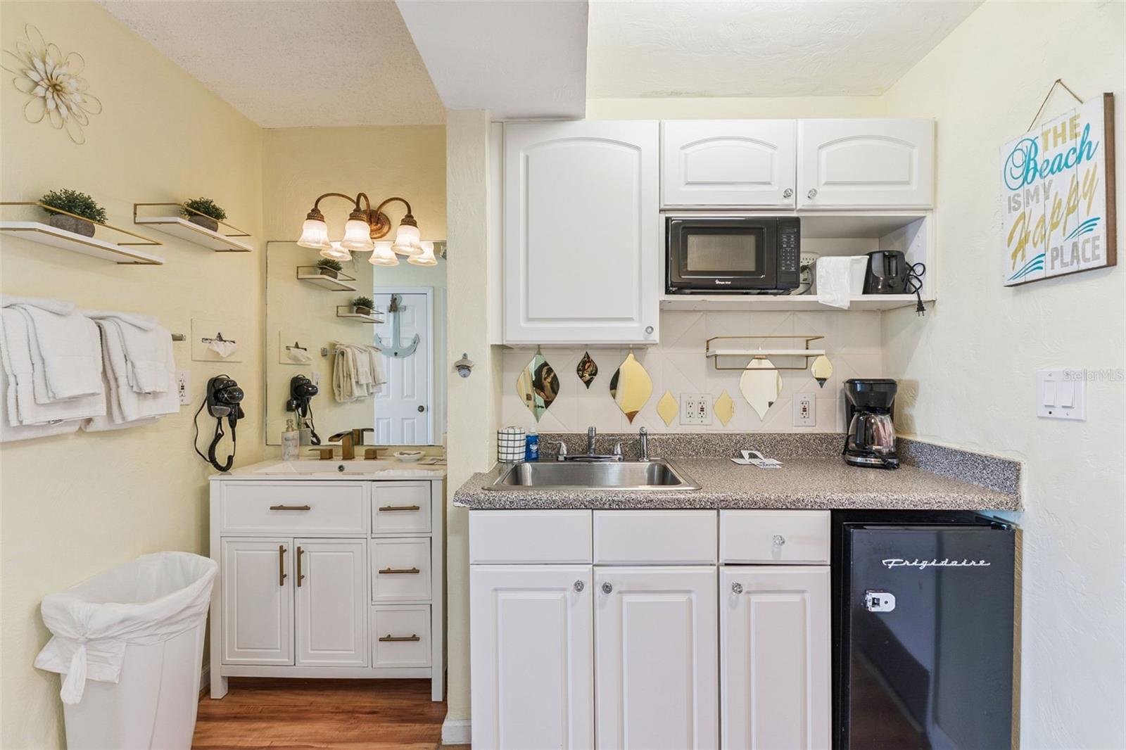 Image 7 of 25 For 313 Atlantic Avenue 2090