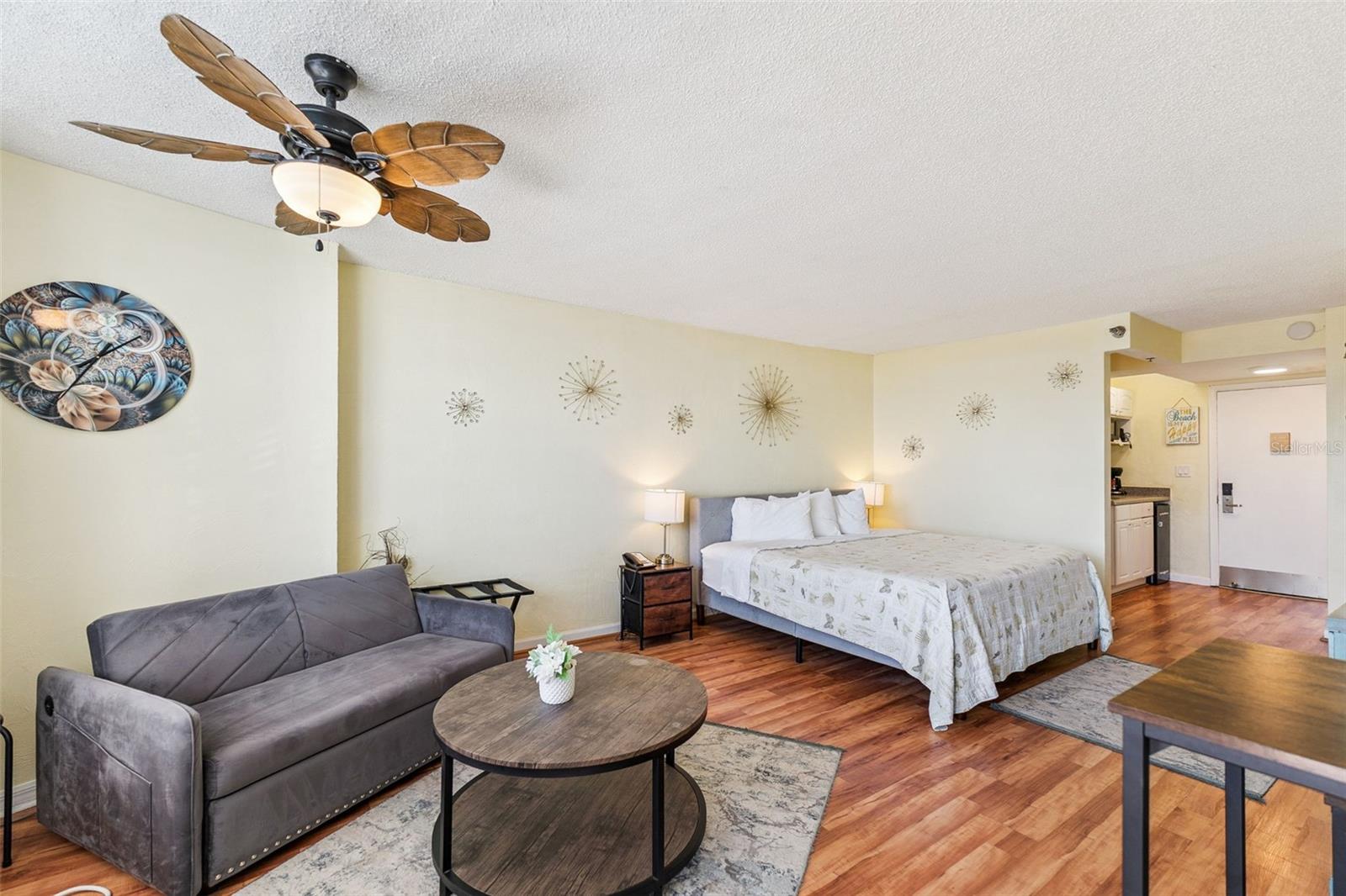 Image 8 of 25 For 313 Atlantic Avenue 2090