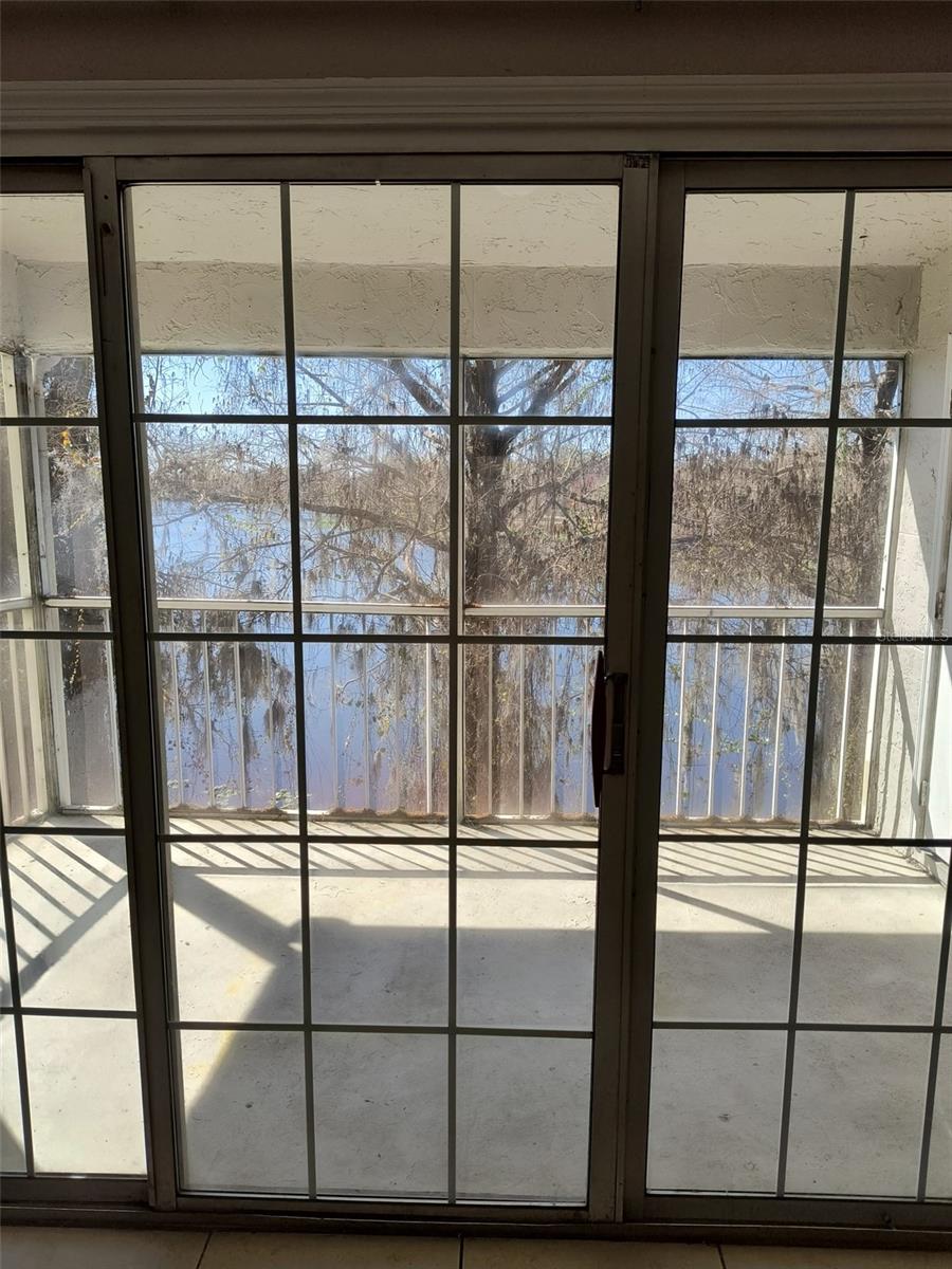 Image 17 of 28 For 4174 Versailles Drive 4174d