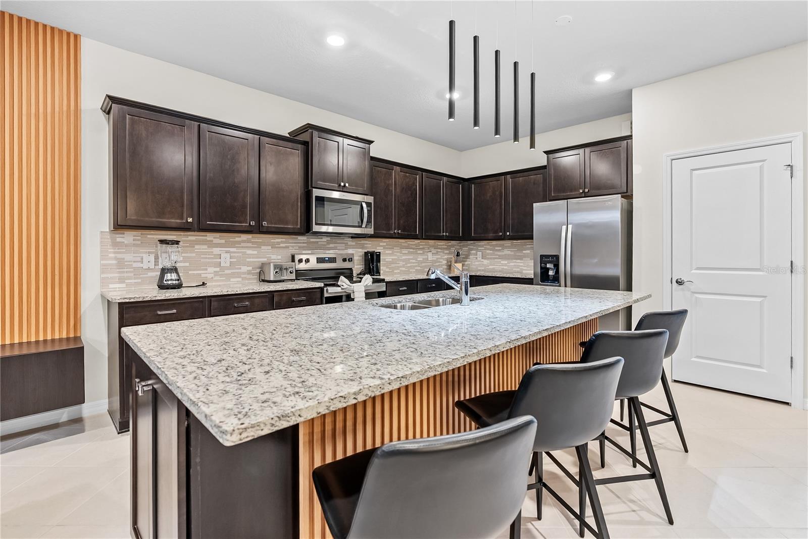 Image 11 of 87 For 15969 Cape Coral Loop