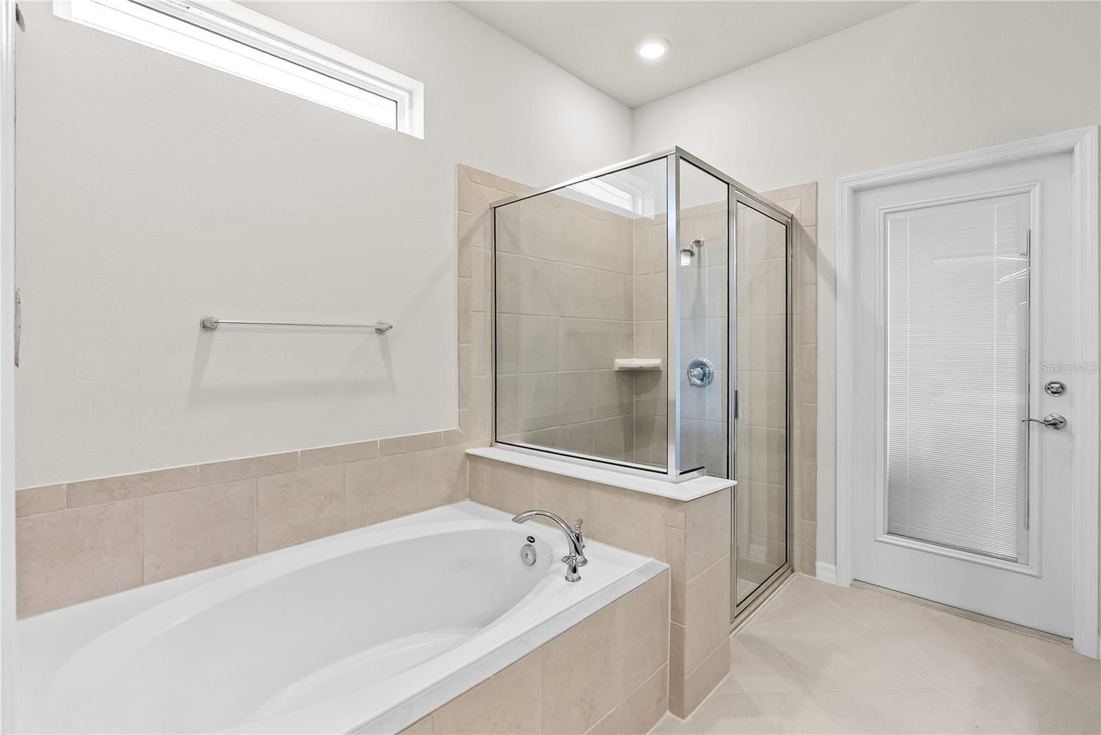 Image 26 of 87 For 15969 Cape Coral Loop