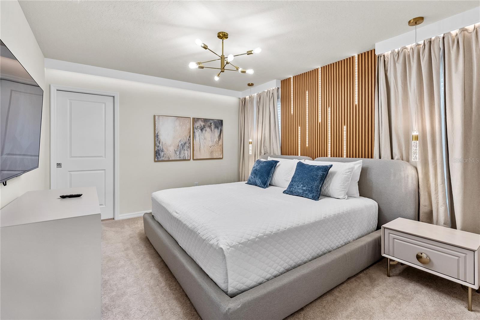 Image 36 of 87 For 15969 Cape Coral Loop