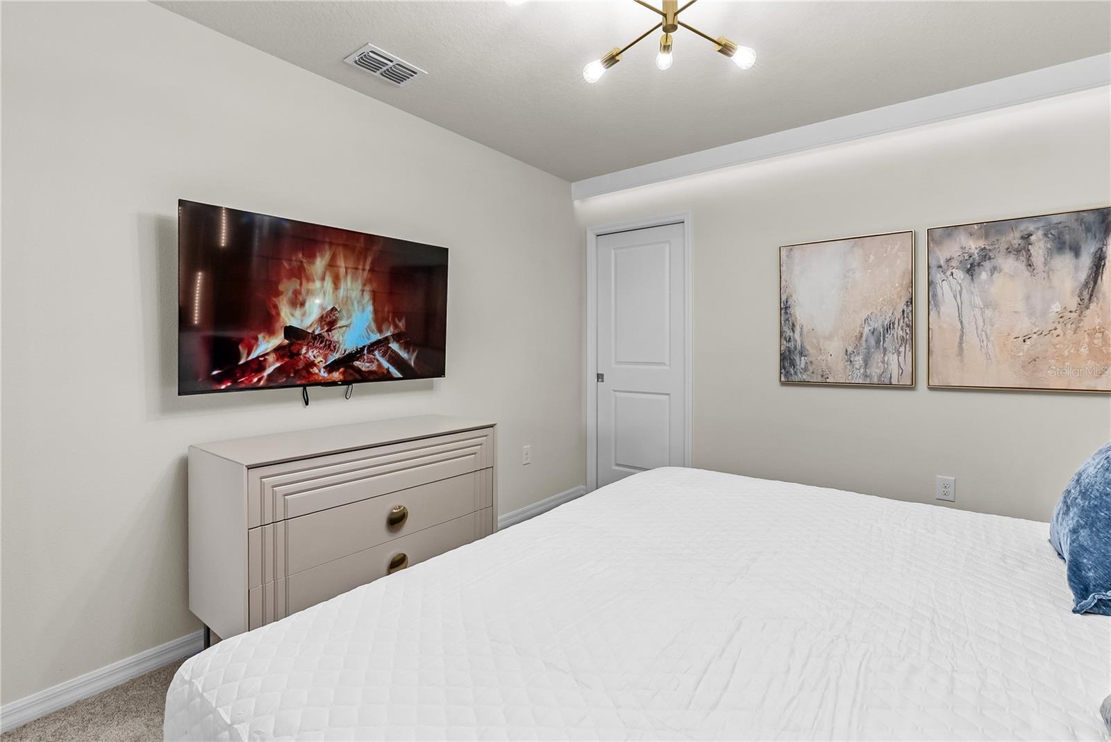 Image 38 of 87 For 15969 Cape Coral Loop