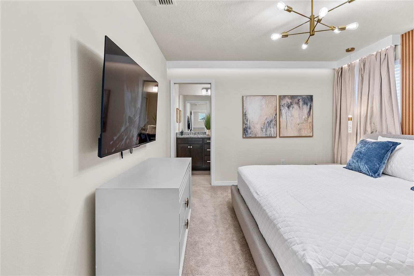 Image 40 of 87 For 15969 Cape Coral Loop