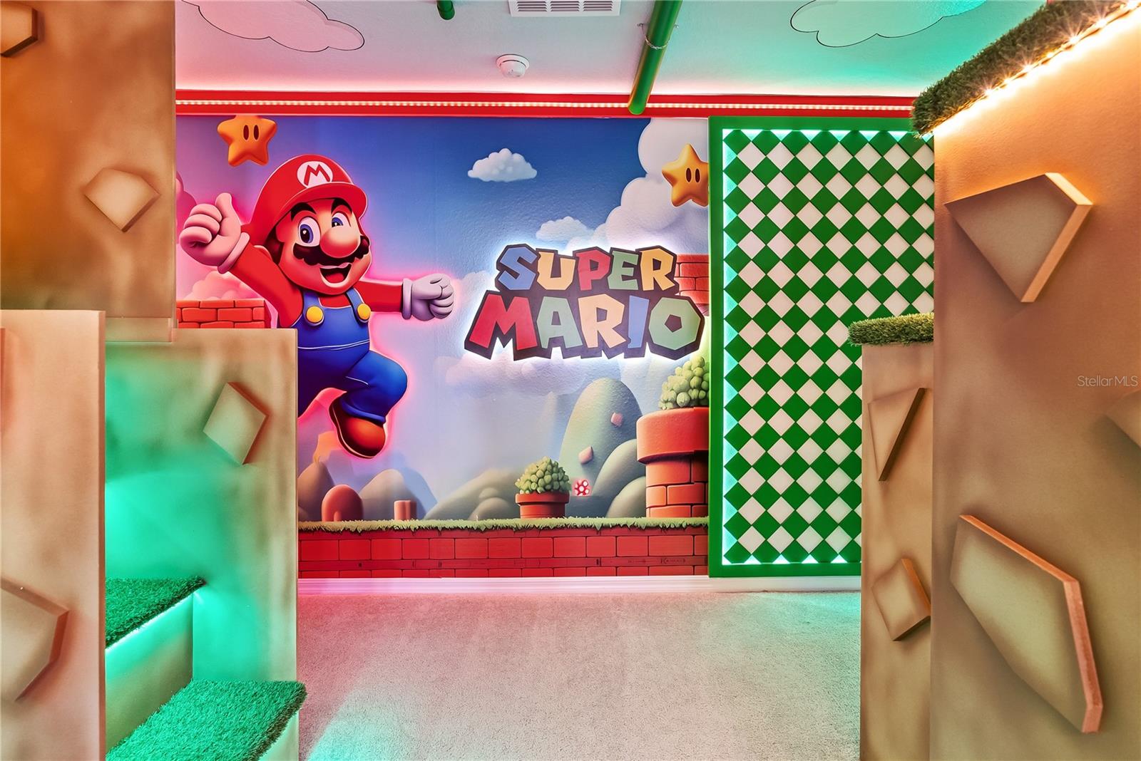 Image 48 of 87 For 15969 Cape Coral Loop