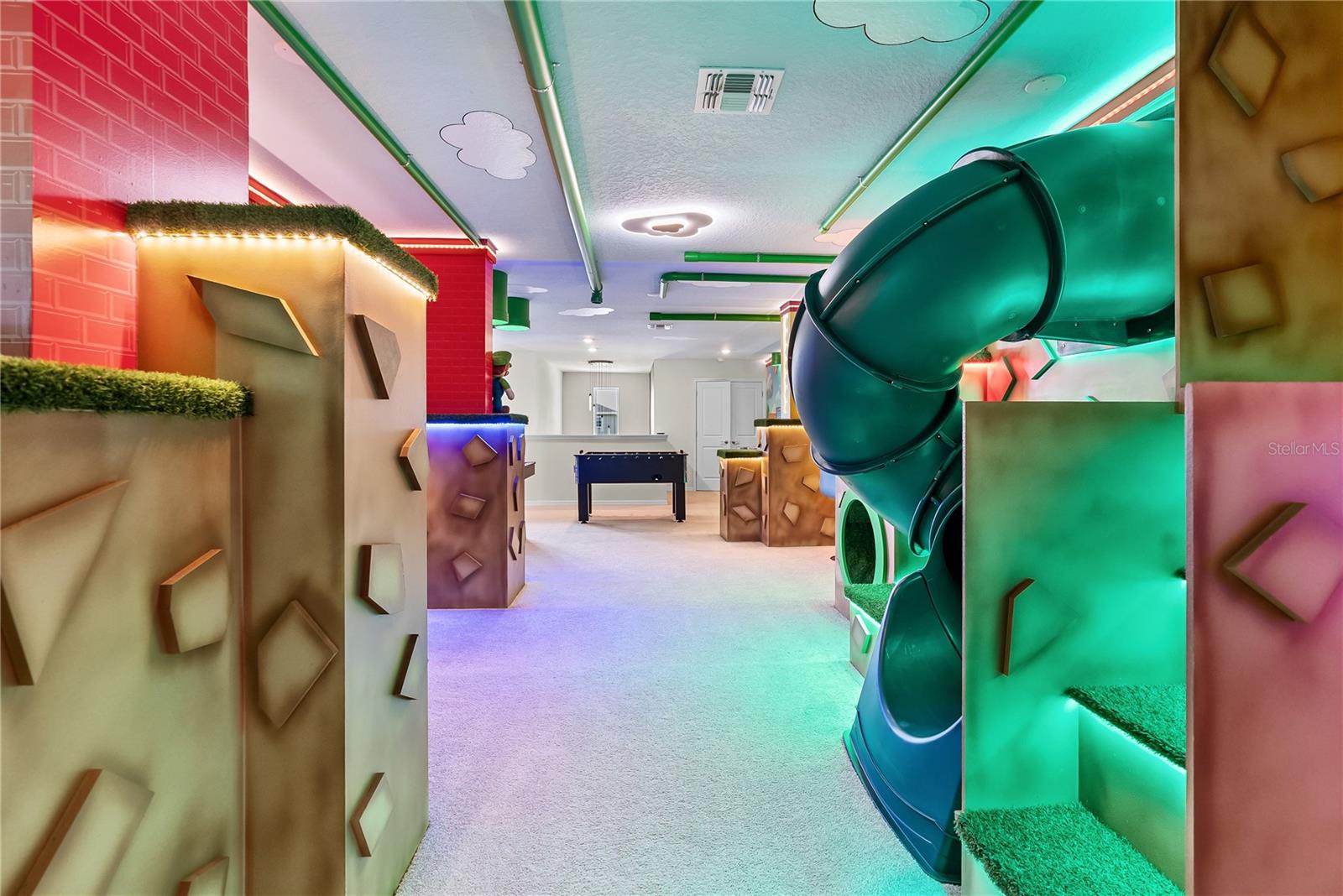 Image 49 of 87 For 15969 Cape Coral Loop