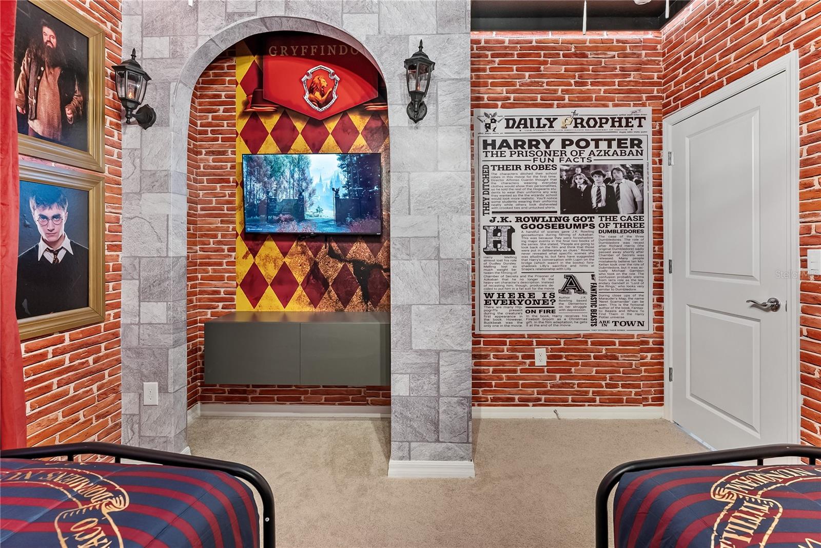 Image 8 of 87 For 15969 Cape Coral Loop