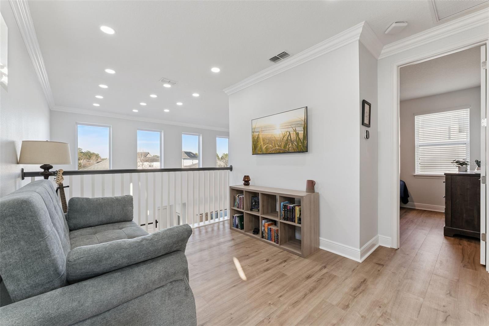 Image 18 of 59 For 9459 Merrifield St