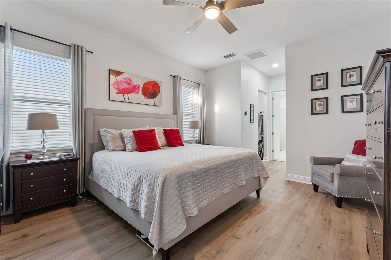 Image 19 of 59 For 9459 Merrifield St