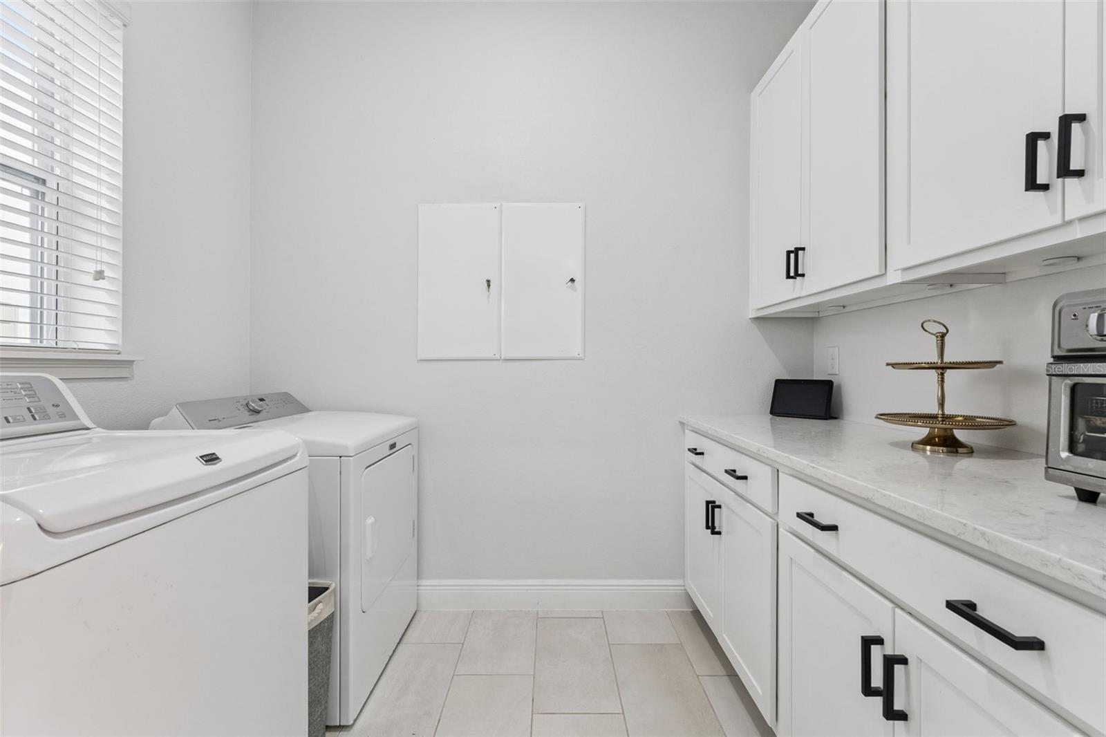 Image 29 of 59 For 9459 Merrifield St